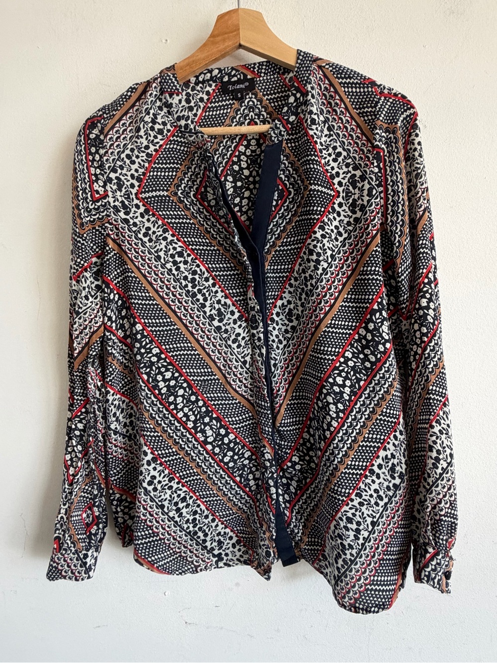 Tolani Black, White & Red Patterned Button-Down Shirt